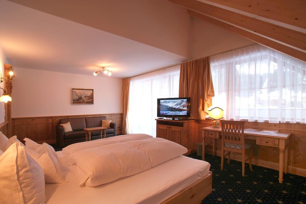 Hotel Fatlar Ischgl Exterior photo